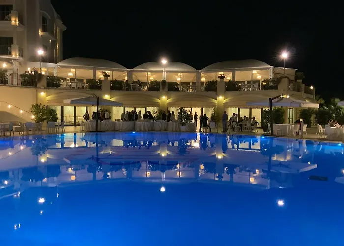 Grand Balestrieri Otel 4*