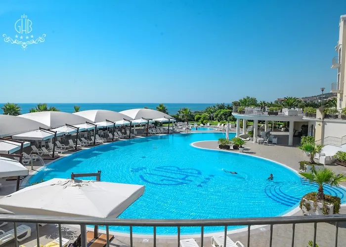 Grand Balestrieri Otel 4*